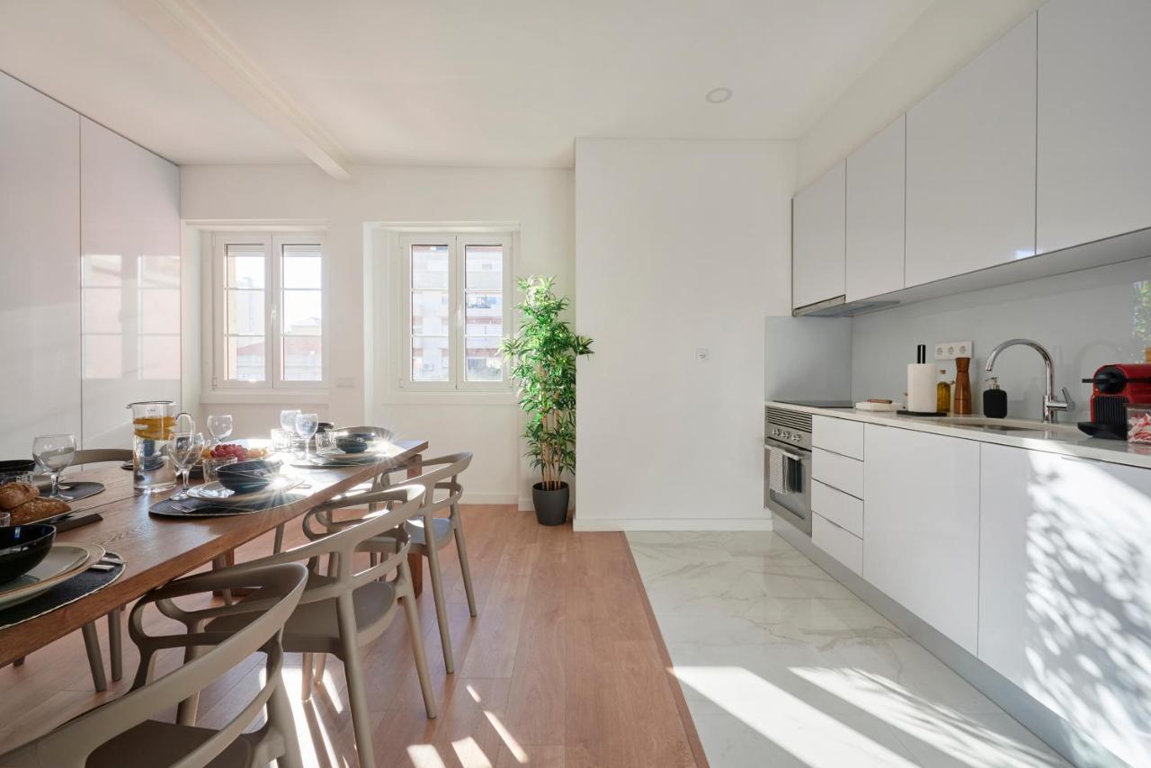 Deluxe Apt At Amazing Prime Location, By Timecooler Lisbon Exterior photo